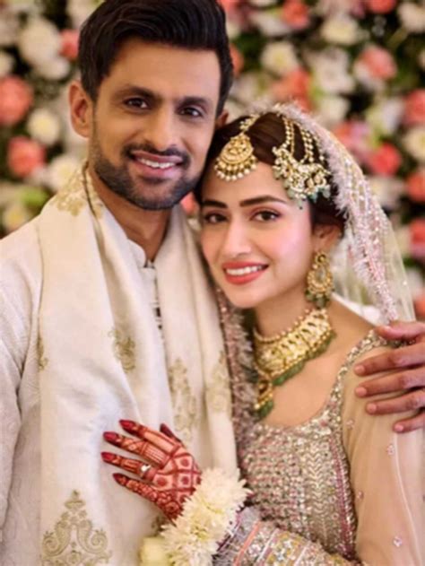 Who Is Sana Javed The Pakistani Actress Shoaib Malik Tied The Knot With