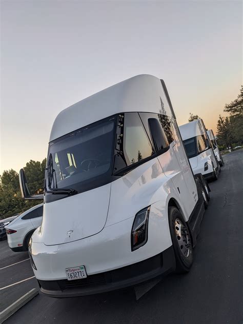 Engineering Explained Does The Tesla Semi Make Any Sense R Cars