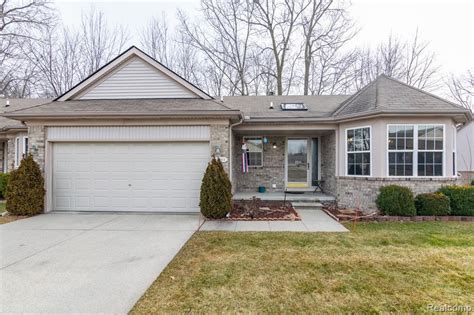 41369 Greenspire Dr, Clinton Twp, MI 48038 | MLS# 2200015281 | Redfin