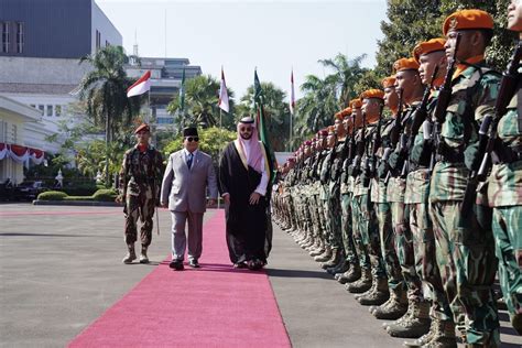 Prabowo Terima Kunjungan Menhan Arab Saudi Perkuat Kerja Sama