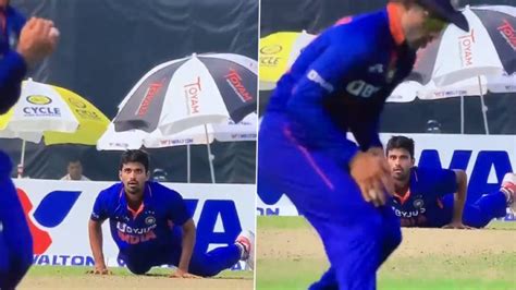 Shikhar Dhawan Completes Catch To Dismiss Shakib Al Hasan With His