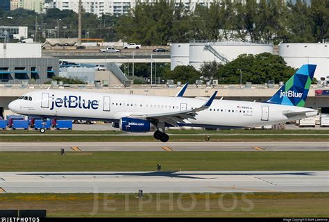 N995JL Airbus A321 231 JetBlue Airways Mark Lawrence JetPhotos