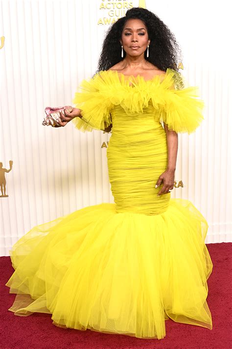 Angela Bassett At Sag Awards 2023 Yellow Dress Hollywood Life