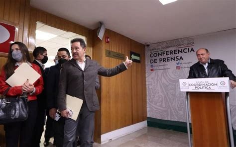 Hugo L Pez Gatell Llega A Reuni N Privada Con Diputados De La Jucopo