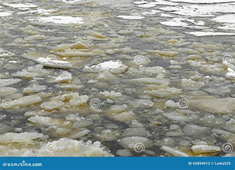 O Gelo Flutua No Inverno Golfo De Finlandia Imagem De Stock Imagem De