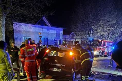 Due Carabinieri Morti E Feriti Terribile Incidente A Campagna