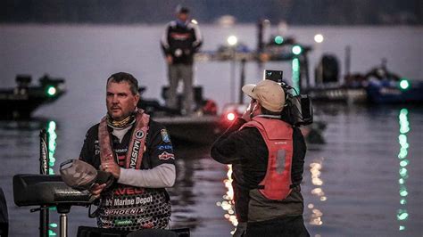 Day 1 Begins On Santee Cooper Bassmaster