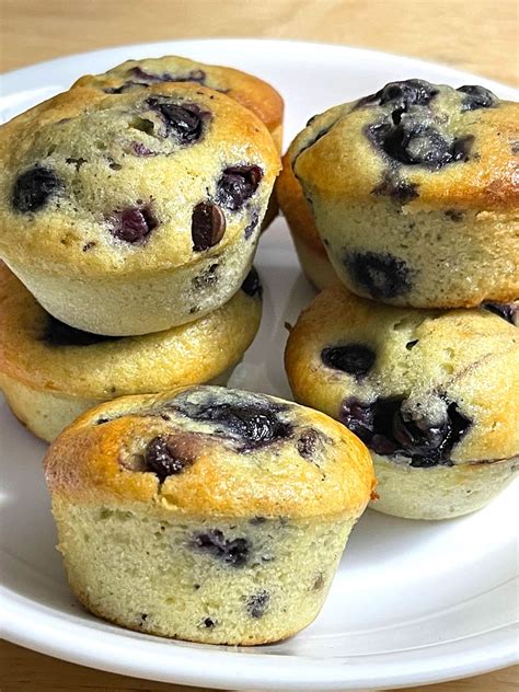 Easy Blueberry Chocolate Chip Muffins With Frozen Blueberries