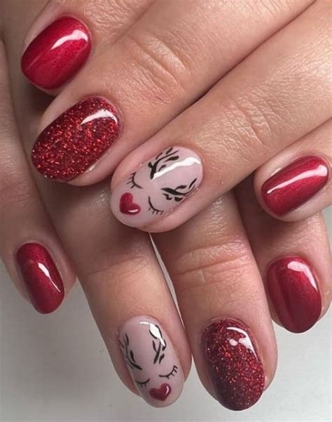 Pin By Patrizia On Christmas Nail Art Red Nails Glitter Christmas