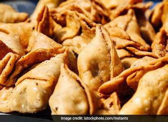 Paneer Samosa Recipe | Know All About Paneer Samosa Recipe at NDTV Food