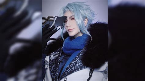 Genshin Cosplay Il Dottore Cực Lạnh Lùng Với đôi Mắt đỏ Như Máu