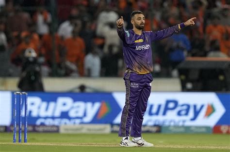 Varun Chakravarthy Picked Up The Crucial Wicket Of Abdul Samad In The