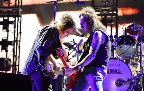 The Cure Debut New Songs And Welcome Perry Bamonte Back To Band As They