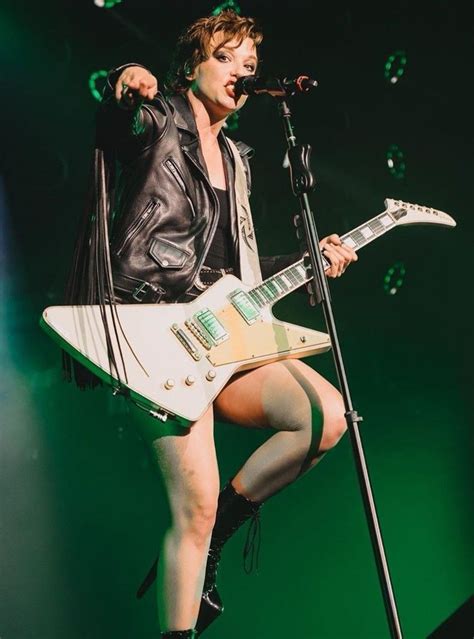 Lzzy Hale Lzzy Hale Halestorm Hale