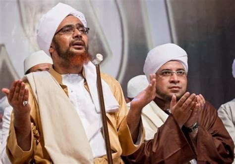 Jadwal Rihlah Al Musnid Al Habib Umar Bin Hafidz Di Indonesia Pondok