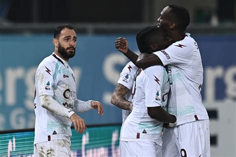 Verona Salernitana Le Pagelle Granata Tchaouna Mvp Finalmente