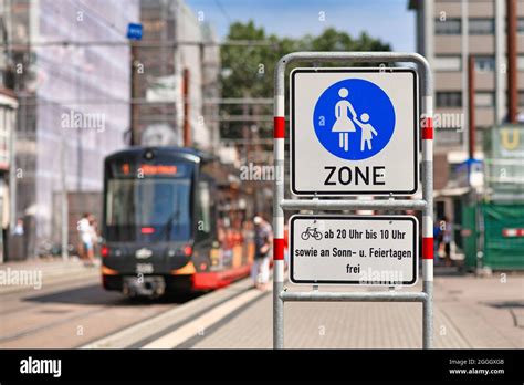 Pedestrian zone sign hi-res stock photography and images - Alamy