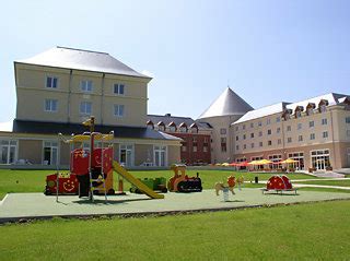 Magic Circus Hotel At Disneyland Paris Paris On The Beach