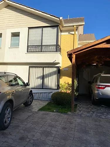 Se Vende Hermosa Casa En Condominio En Ciudad Satelite Maipú