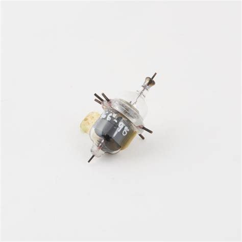 Acorn Valve Type 954 Science Museum Group Collection