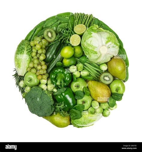 Cercle des fruits et légumes vert isolé sur fond blanc Photo Stock Alamy