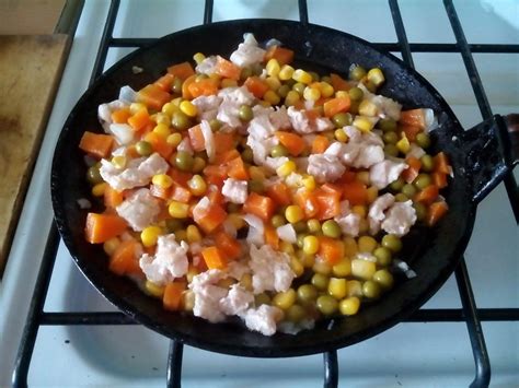 Омурайсу — нежное японское блюдо | Атлас вкуса