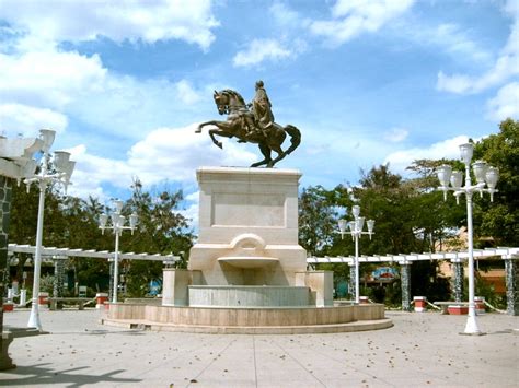 Plaza Bolívar El Tigre