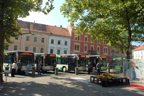 V petek bodo avtobusi in nekatera parkirišča v Ljubljani brezplačna N1