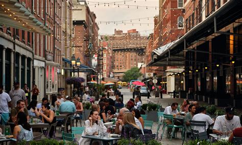 New York The Seaport Residences Dining Entertainment Howard Hughes