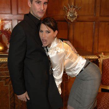 Lezley Zen Babe Page Watch This Pornstar On FreeOnes