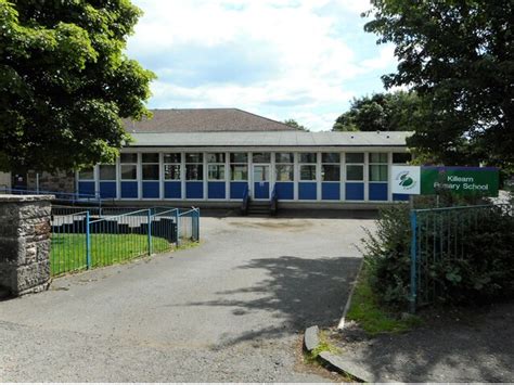 Killearn Primary School © Richard Sutcliffe Cc By Sa20 Geograph