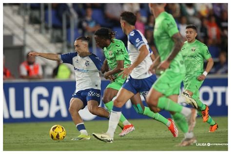 Tenerife Legan S El L Der Se Abona Al Cuarto Consecutivo