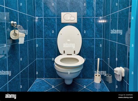 Toilet Seat Open Stock Photo Alamy