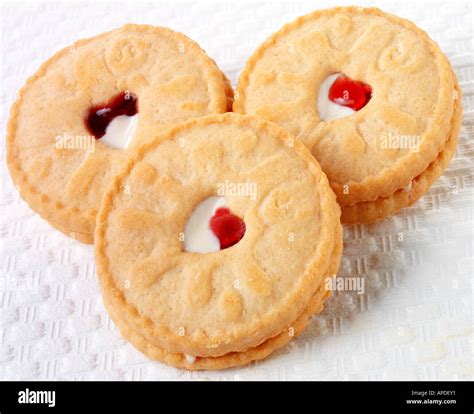 Jammie Dodgers Hi Res Stock Photography And Images Alamy