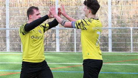 Fu Ball Kreisliga A Stuttgart Staffel B Snauer Blitzhattrick Und