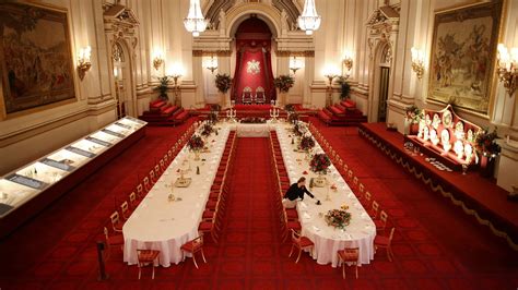 A Royal Welcome Go Inside Buckingham Palace Cnn Video