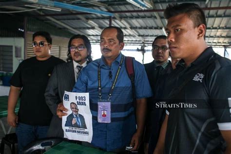 GE15 Police Report Lodged Over Fake Poster Featuring Shahidan As BN