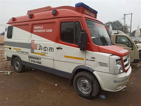 Fabricated Ambulance Van, Diesel at ₹ 410000 in Greater Noida | ID ...