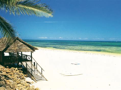 Kenya Beach Holidays - Packages, Cost, Travel Guide and More