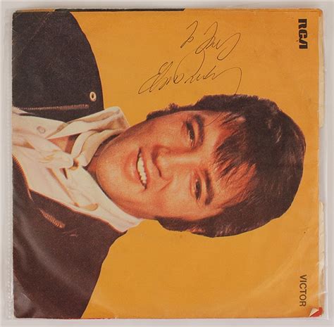 Lot Detail Elvis Presley Signed Inscribed Don T Cry Daddy