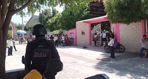 Guerrero Reanudan clases en San Miguel Totolapan a 19 días de la