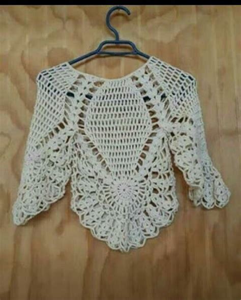 Pin by Thamiris on Blusas body e top de crochê Crochet Crochet top