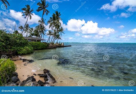 Hermosos Paisajes En La Isla De Oahu Hawaii Foto De Archivo Imagen De