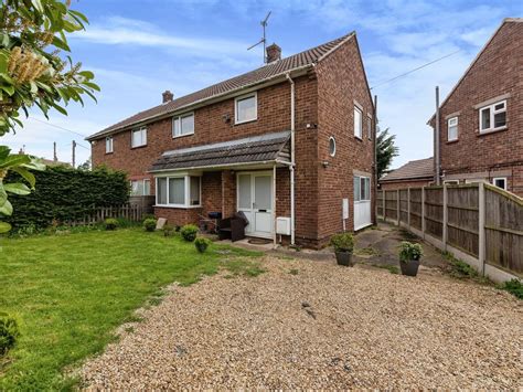 3 Bed Semi Detached House For Sale In Manor Drive Great Gonerby