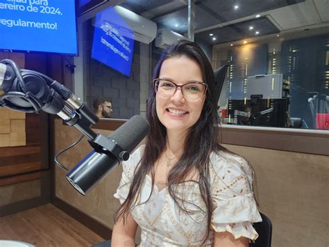 Programa A Voz Do Povo Recebe Dra Juliana Siqueira Para Falar Sobre