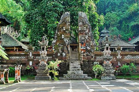 Full Day Tour Tirta Empul Temple Gunung Kawi And Tegalalang Rice