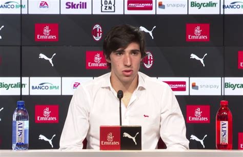 Sandro Tonali Jelaskan Alasan Pilih Ac Milan Ketimbang Inter