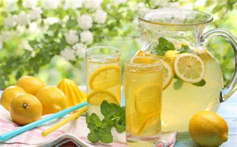 14 Useful Ways On How To Use Lemon For Acid Reflux