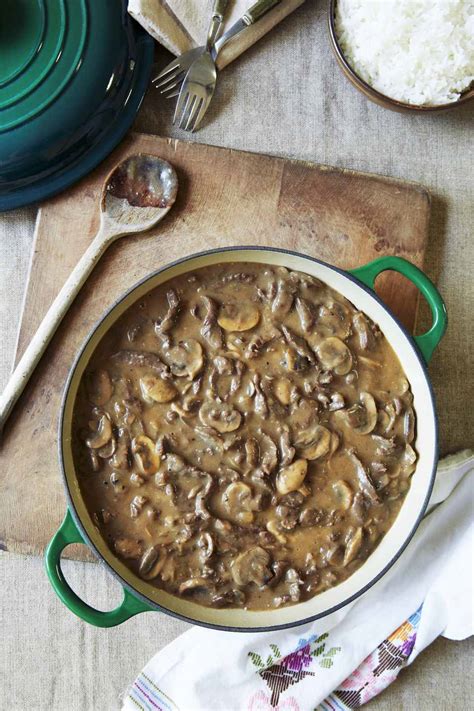 Easy Crock Pot Beef And Mushroom Stew Recipe