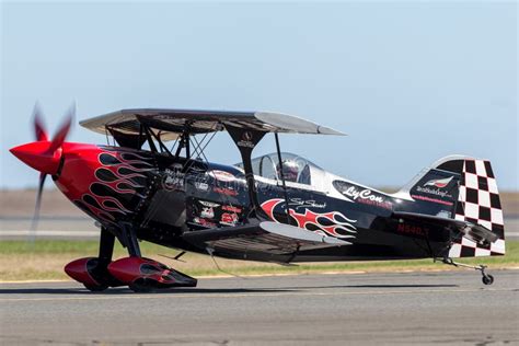 Skip Stewart Flying His Highly Modified Pitts S-2S Biplane Prometheus ...